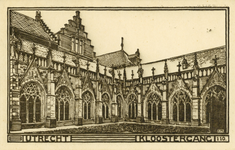 3314 Gezicht op de zuidwesthoek van de kruisgang van de Dom te Utrecht uit het noorden.